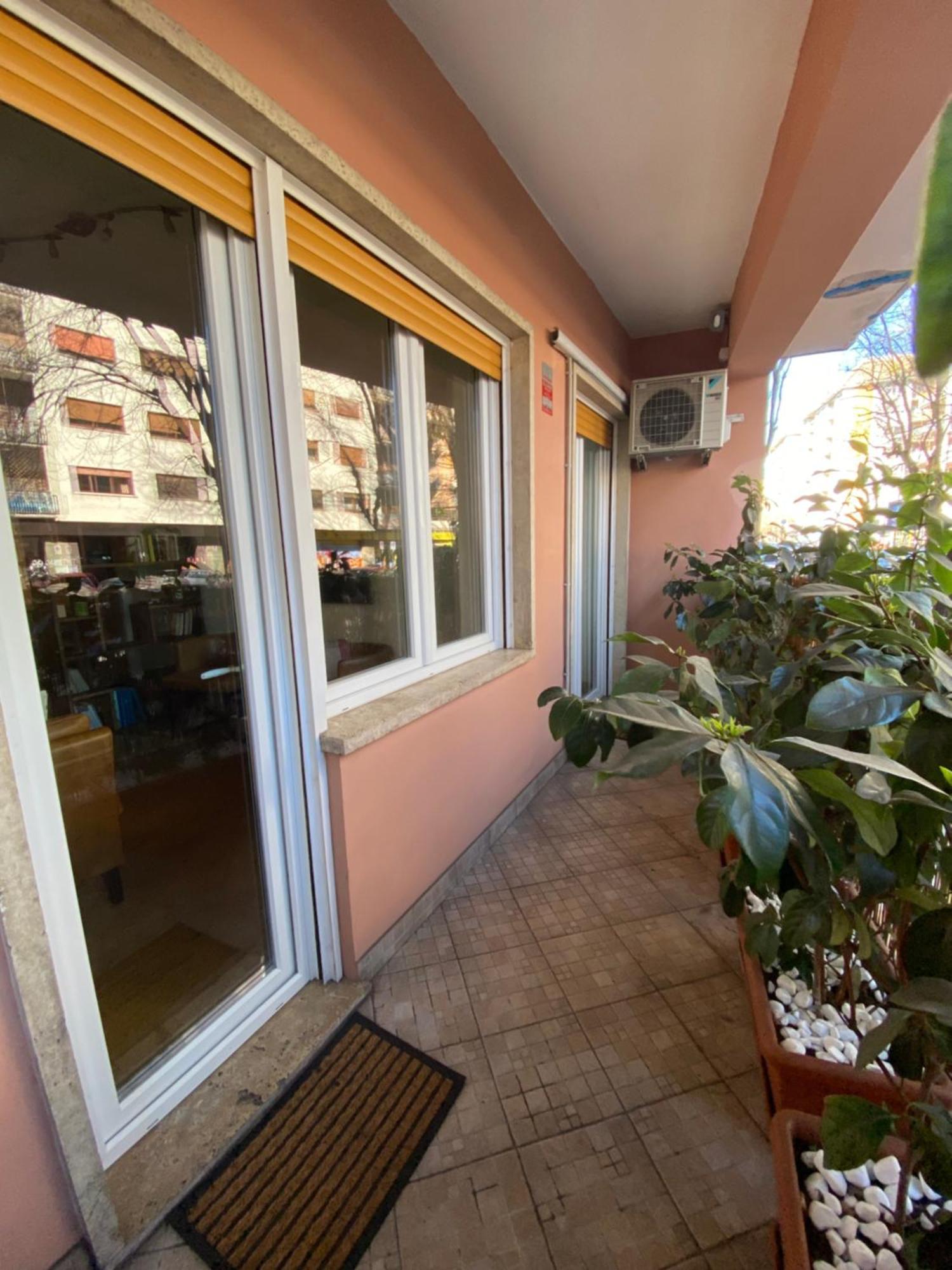 Pattoluxurysuite A Quartiere Trieste - Vicino Metro B1 Lägenhet *